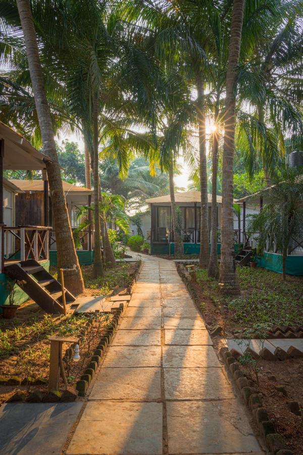 Hotel Cuba Patnem Patnem Beach Esterno foto