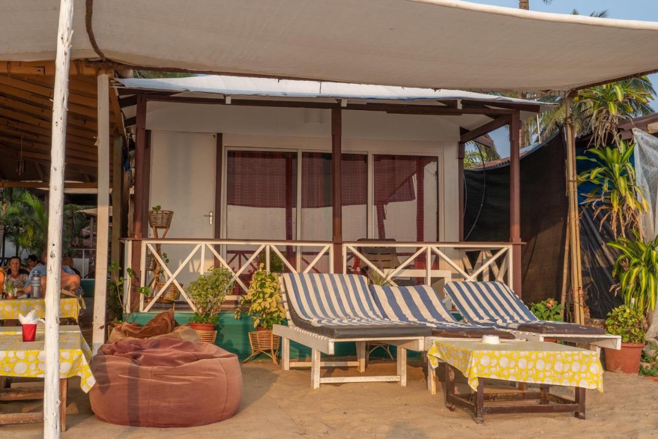 Hotel Cuba Patnem Patnem Beach Esterno foto